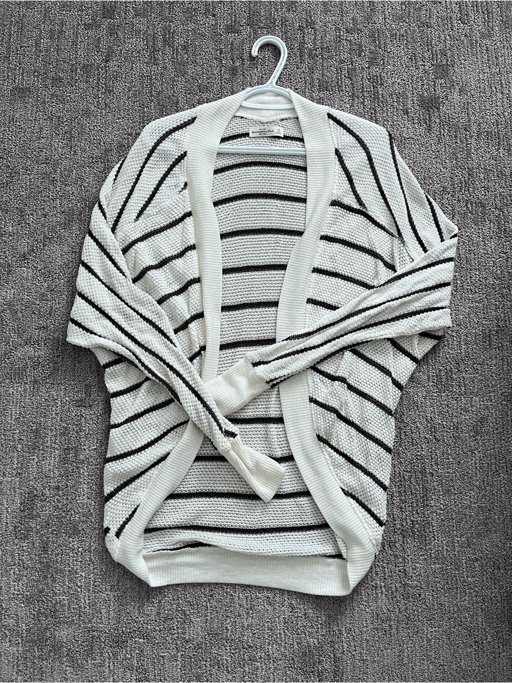 Abercrombie & Fitch Striped Open-Front Women's Knit Cardigan - White/Black